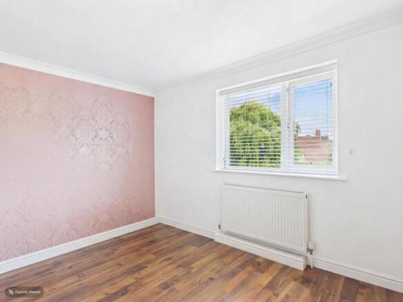 3 bed Semi-Detached for sale Image 9