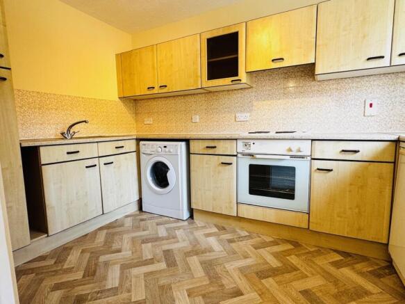 KITCHEN: