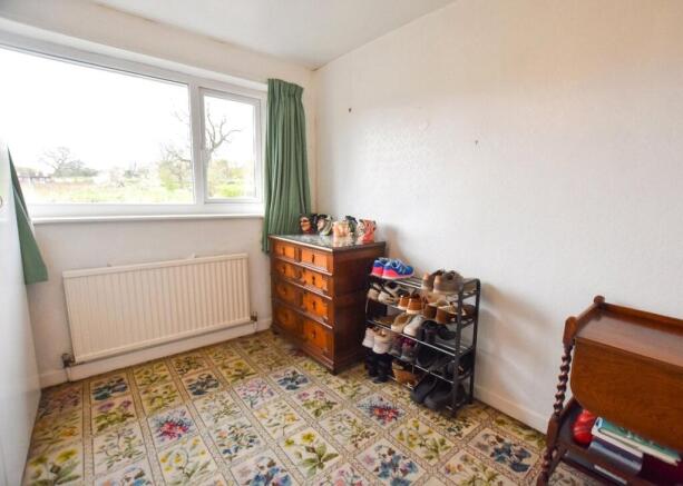3 bed Terraced for sale Image 8