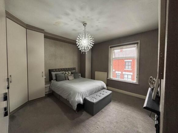 2 bed Terraced for sale Image 9