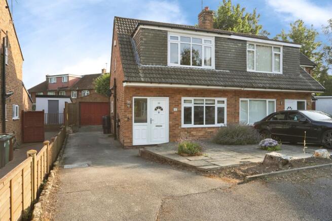2 bed Semi-Detached for sale in moortown