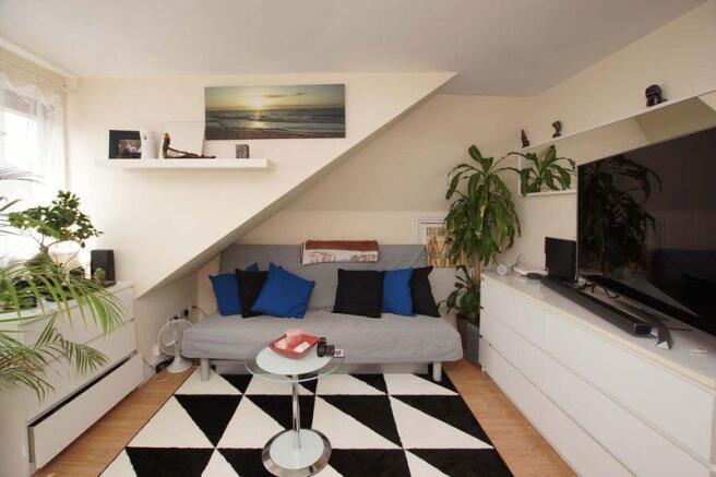Lounge/Kitchen