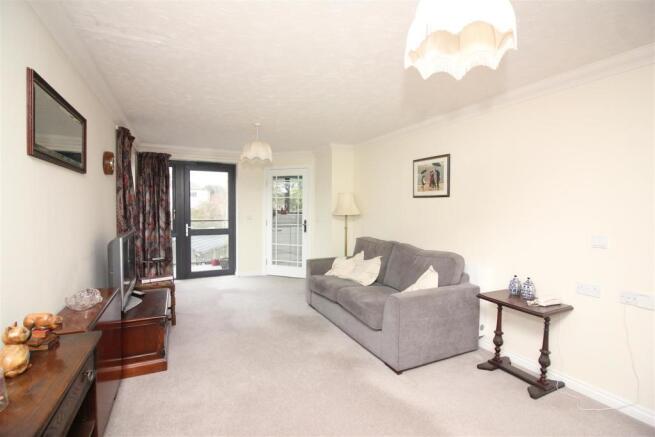 Living room.JPG