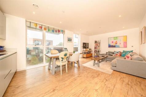 Danson Mews, Elephant & Castle