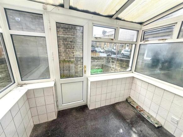 2 bed Terraced for sale Image 8