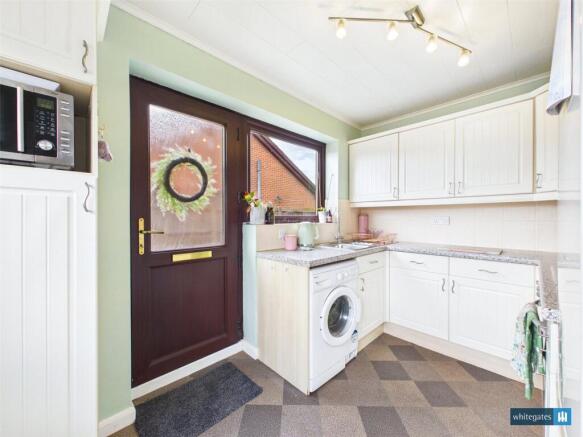 2 bed Bungalow for sale Image 6