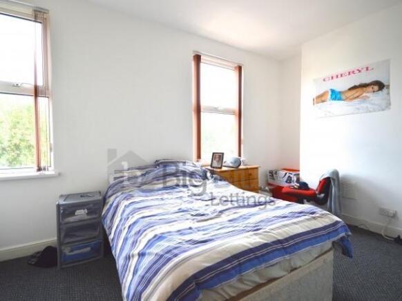 5 bed Terraced to rent Image 7