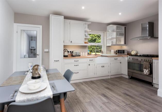 Fitted Kitchen Area