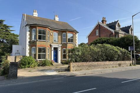 London Road, Deal, CT14