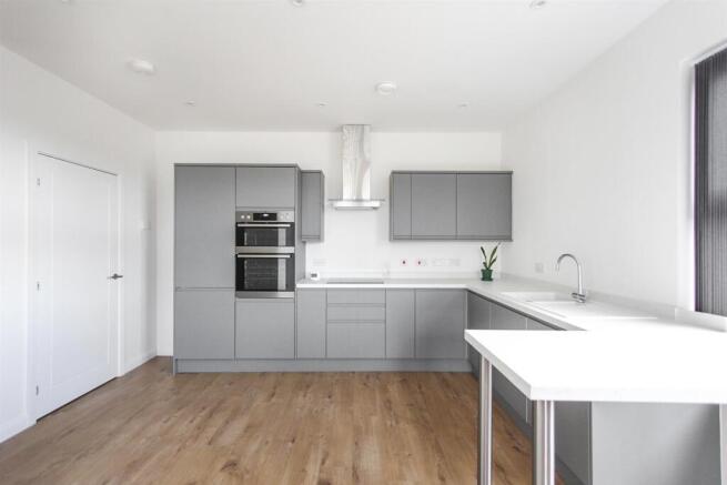 Oystergate Apartments, Wraik Hill