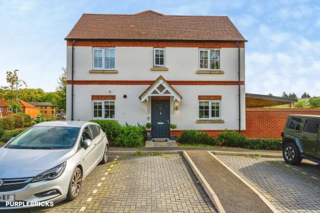 2-bed terraced on Lakeside Avenue, Kings Langley, WD4, £525,000