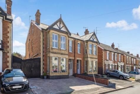 Prestbury Road, Cheltenham, Gloucestershire, GL52