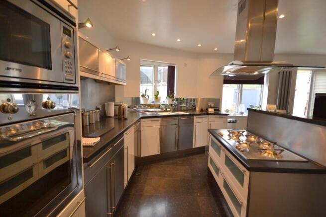 Kitchen/Breakfast Ro