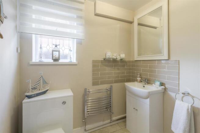 3 River Drive  Atherstone