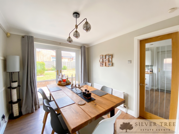 3 bed Detached for sale Image 4
