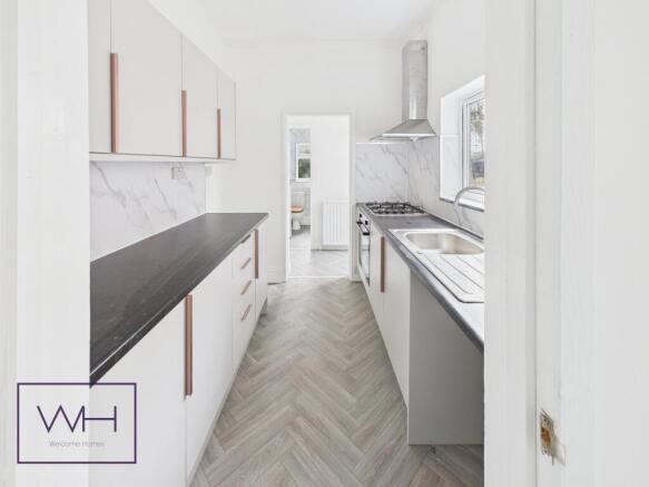 3 bed Terraced for sale Image 8