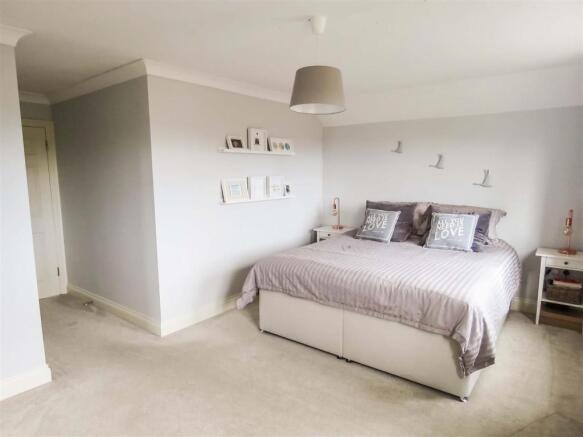 Bedroom 1.JPG