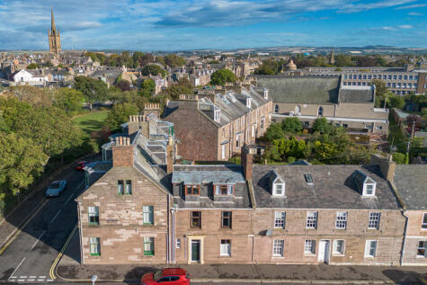 Melville Gardens, Montrose, DD10