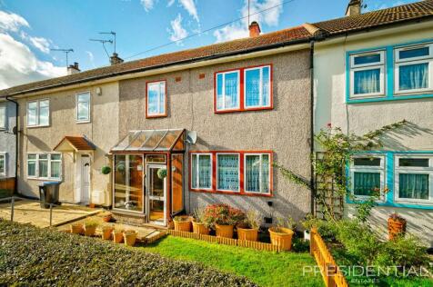 Colebrook Lane, Loughton, IG10