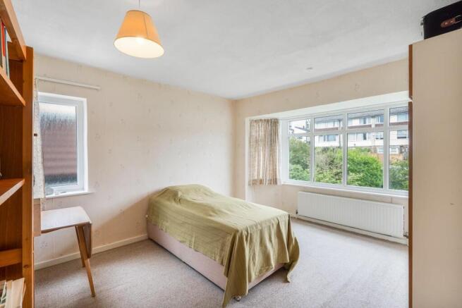 4 bed Detached for sale Image 6