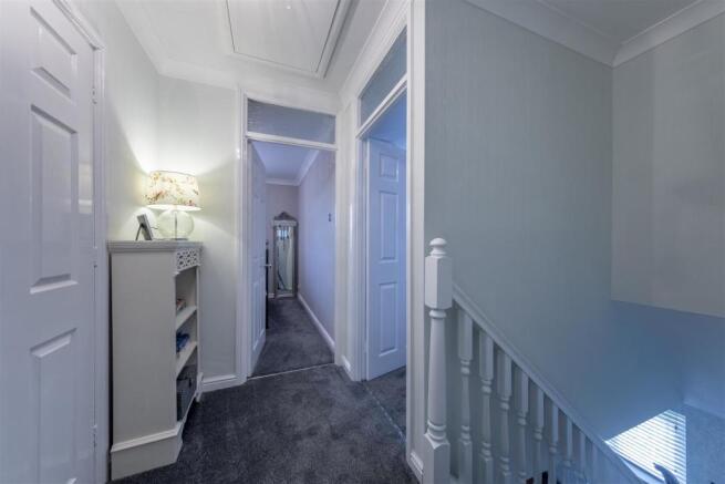8 Bosley Close-018.JPG