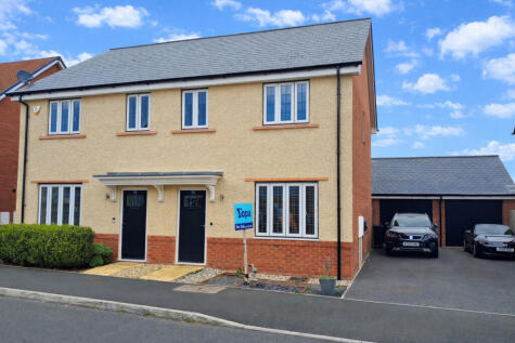 Moorhen Road, Bristol, BS49