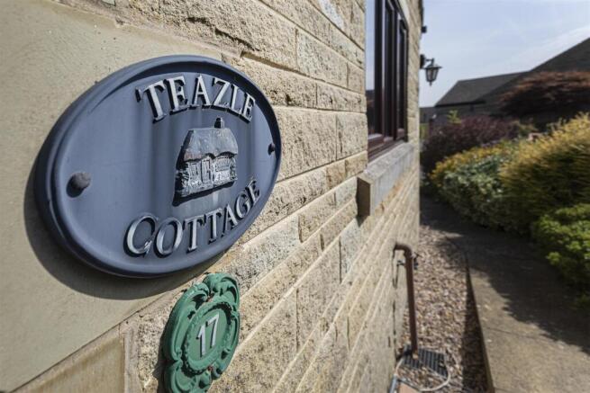2 bed Detached Bungalow for sale Image 5