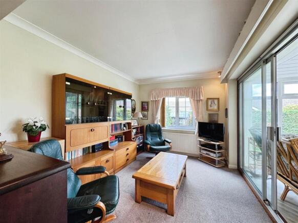 3 bed Detached Bungalow for sale Image 6