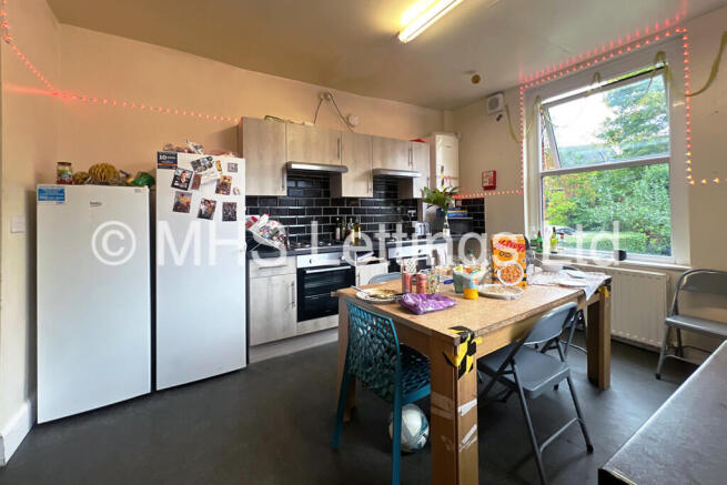 7 bed Terraced to rent Image 5