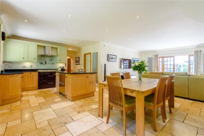 Kitchen/Breakfast