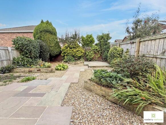 3 bed Detached for sale Image 10