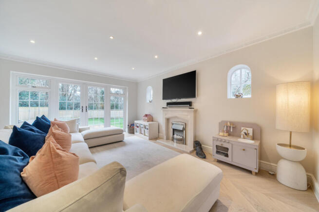 1417090-9-699e3f2...