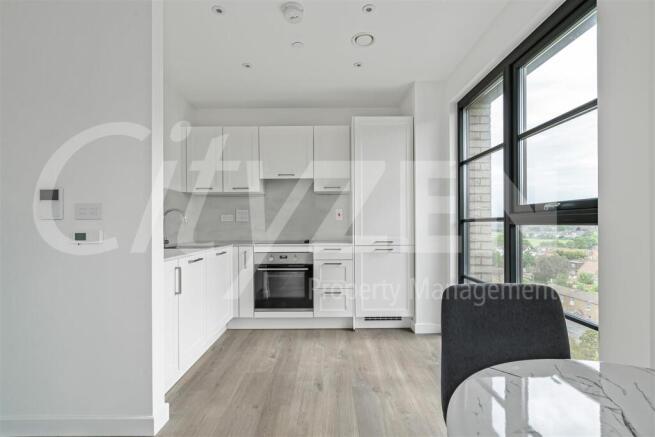 KITCHEN (SIMILAR APT)