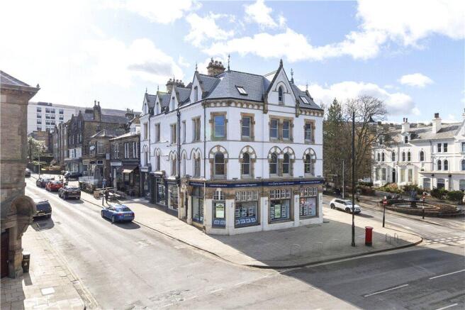 2 bed Penthouse for sale Image 8