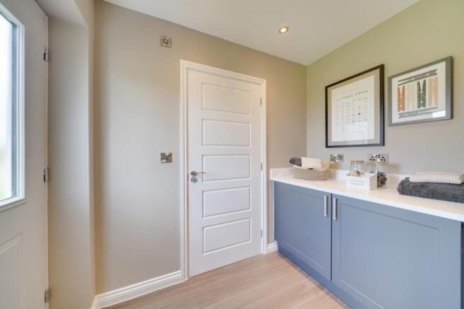 4 bed Detached for sale Image 6