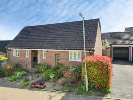 6, Elizabeth Bonhote Close, Bungay NR35 1SF