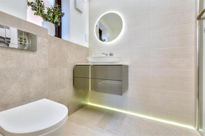 Ensuite_1.jpeg