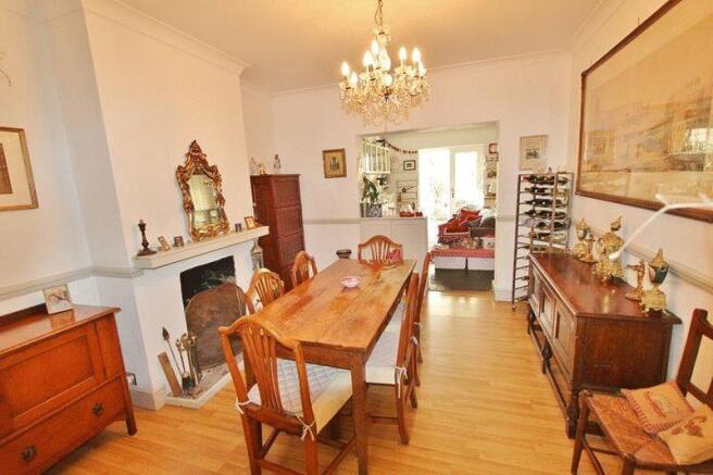 Dining Room - Photo