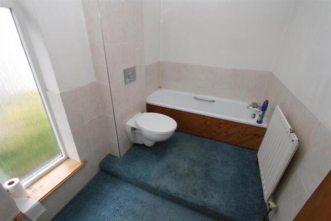 3 bed Semi-Detached for sale Image 9