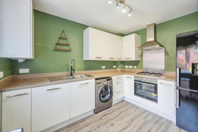 Kitchen: