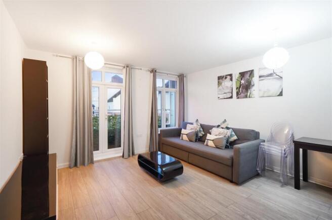 Girton Court, 7 Magdalene Gardens 9.jpg
