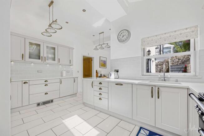 Open Plan Kitchen/Family Room