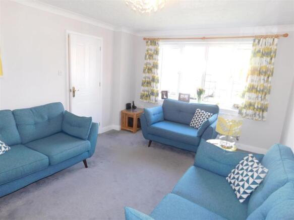 Lounge/Sitting Room
