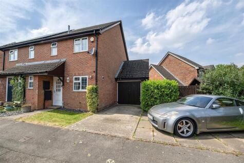 Worcester Avenue, Basingstoke, RG22