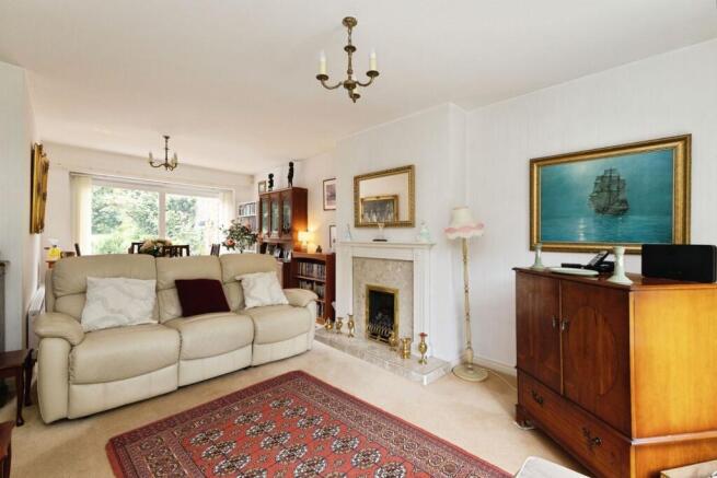 3 bed Semi-Detached for sale Image 4