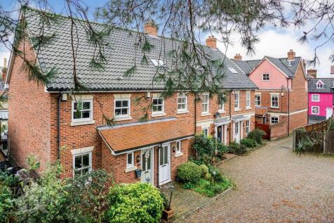Saxon Place, Bungay