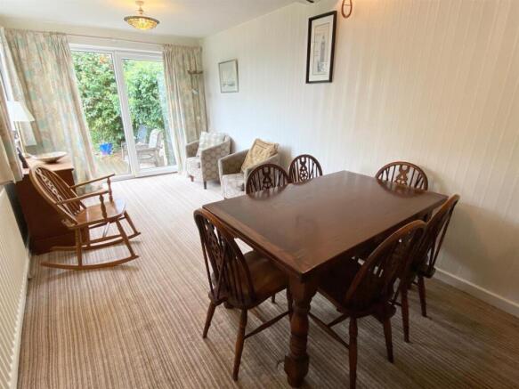 dining room.jpg