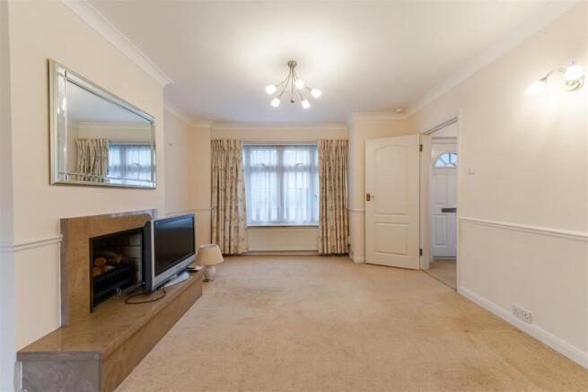 14 Lynton Close, Isleworth TW7 7ET-19.JPG