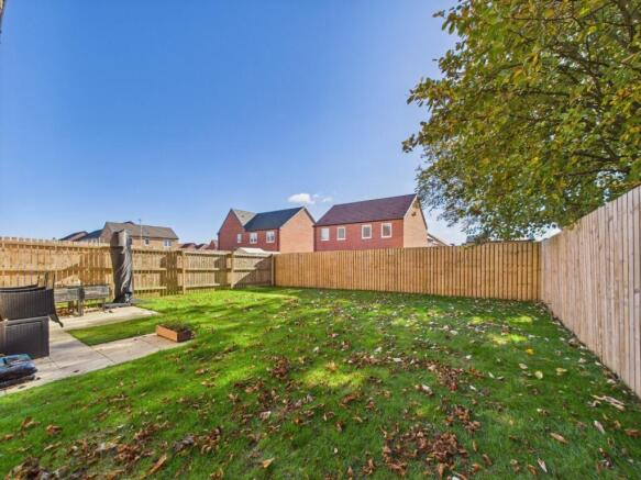 3 bed Semi-Detached for sale Image 5