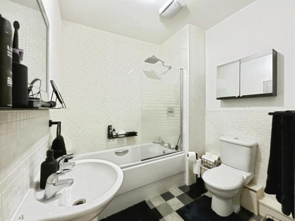 1 bed Apartment for sale Image 9